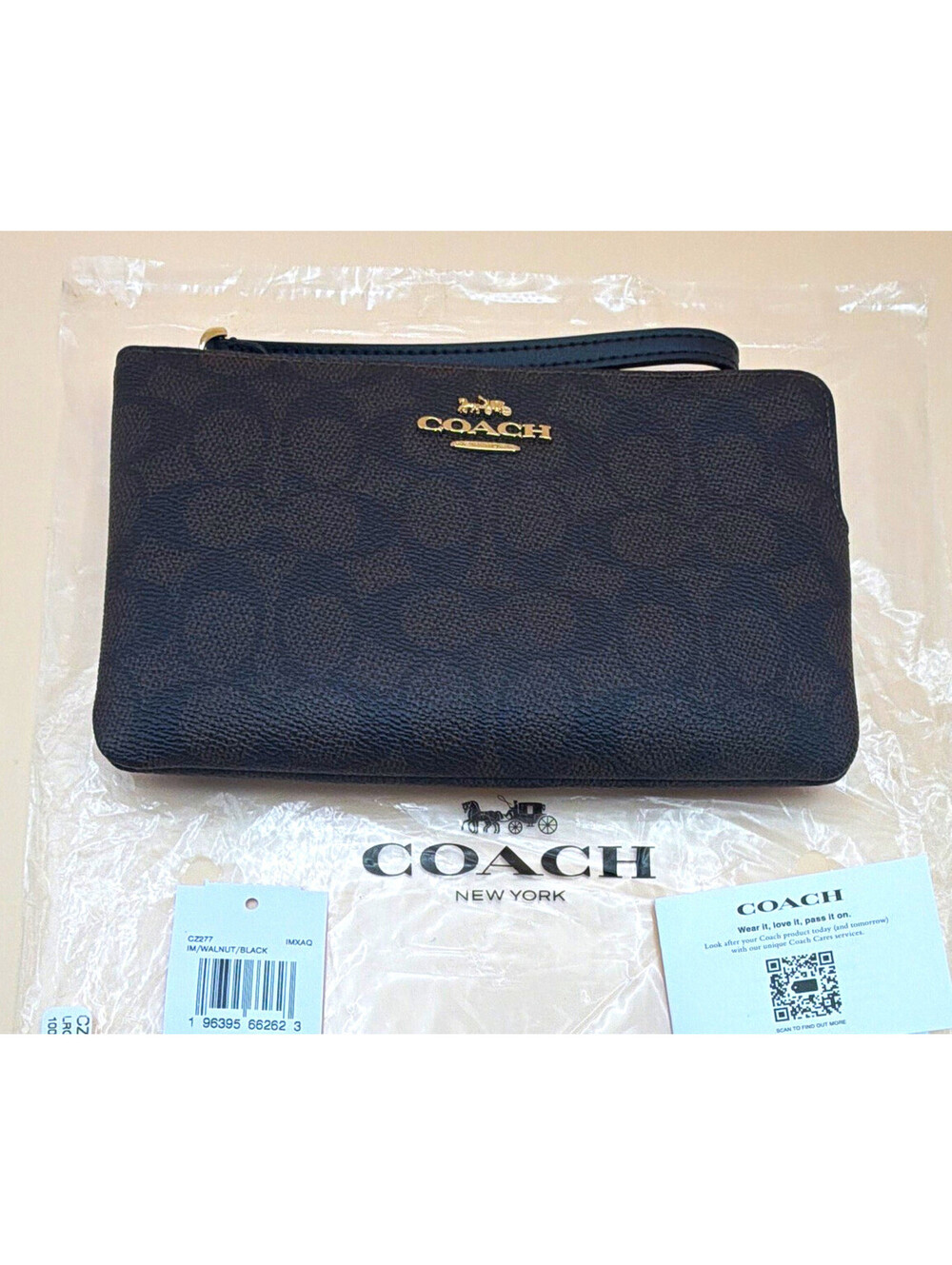 Coach Signature Logo Corner Zip Wristlet Pouch Black Gold Hardware Wrist Strap